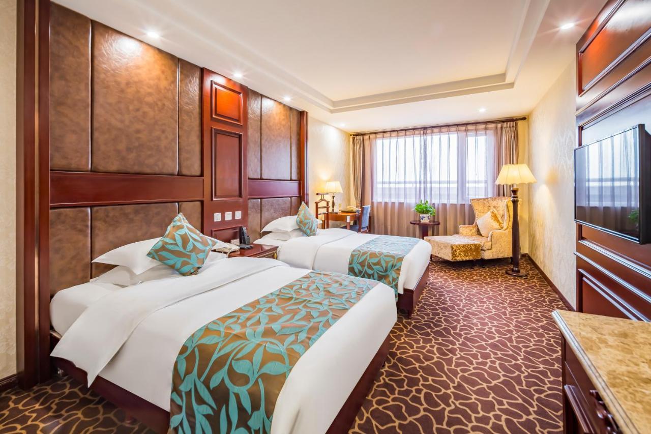 Beijing Commercial Business Hotel Exterior photo