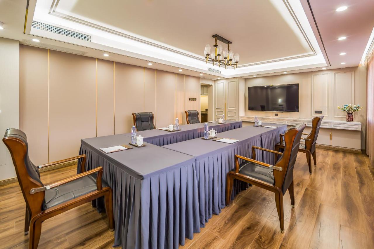 Beijing Commercial Business Hotel Exterior photo