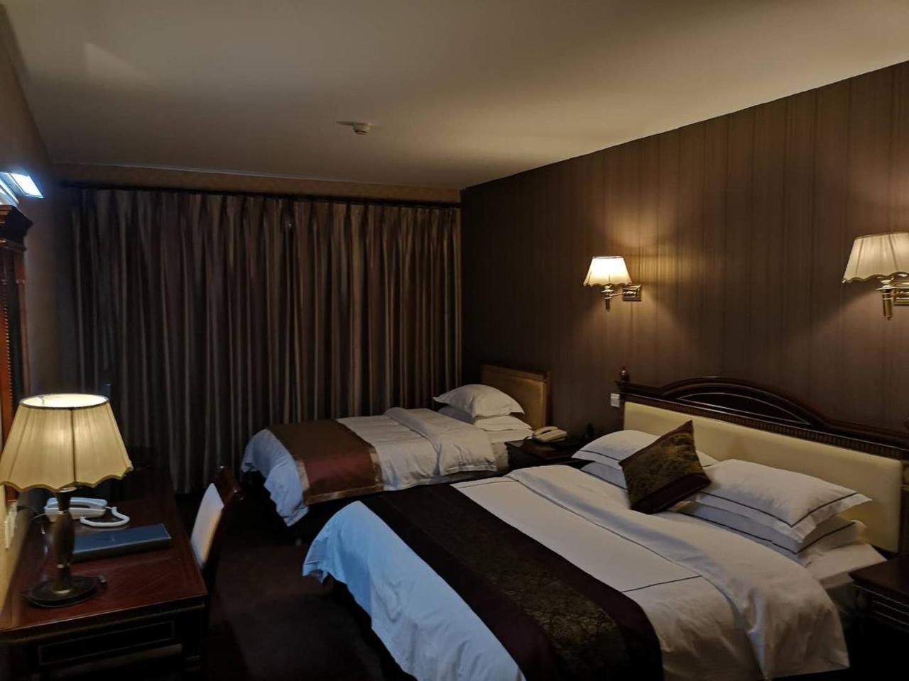 Beijing Commercial Business Hotel Exterior photo